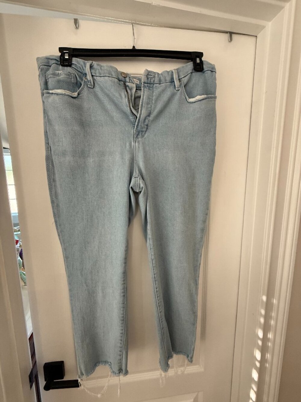 GOOD AMERICAN Good Legs Cigarette Raw Hem	 Size 18
